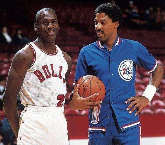 目光再次聚 目光再次聚